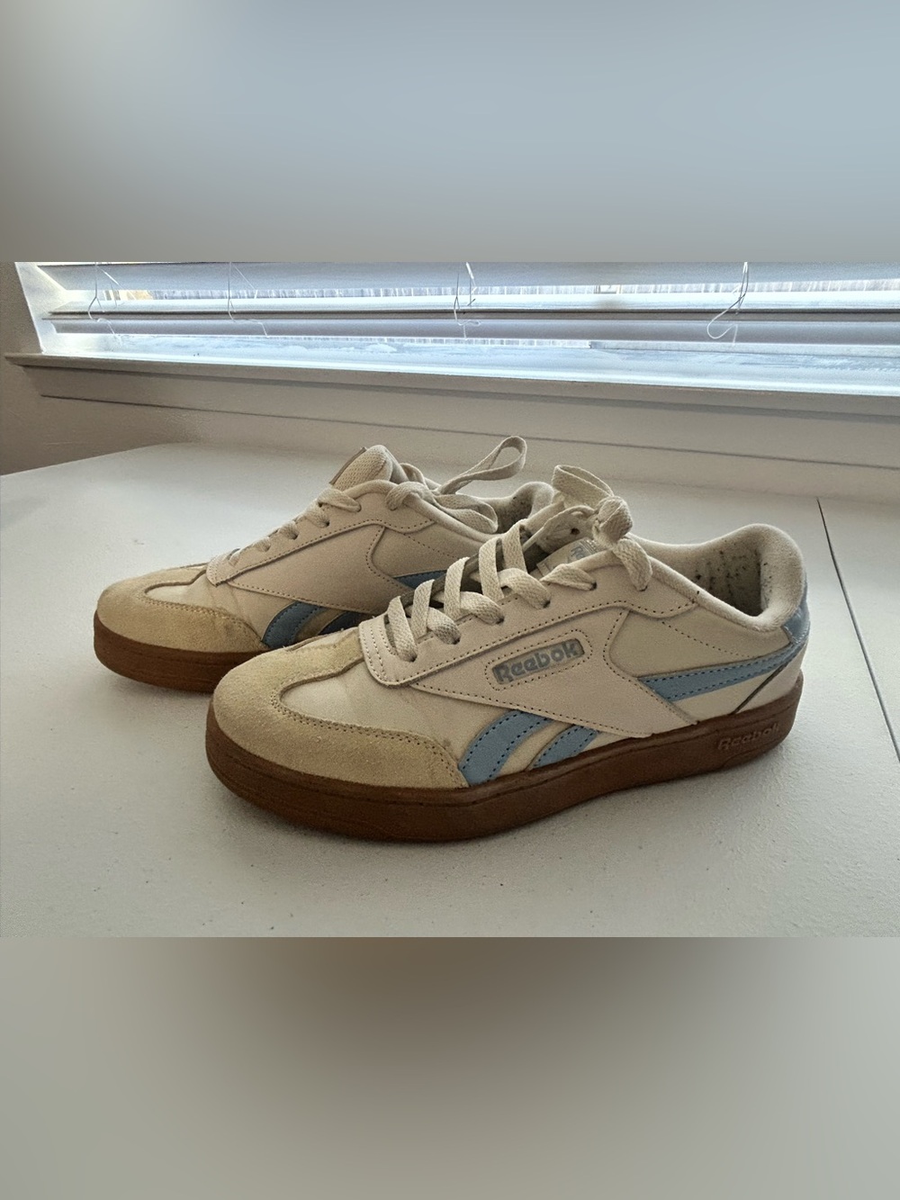Reebok Sneakers